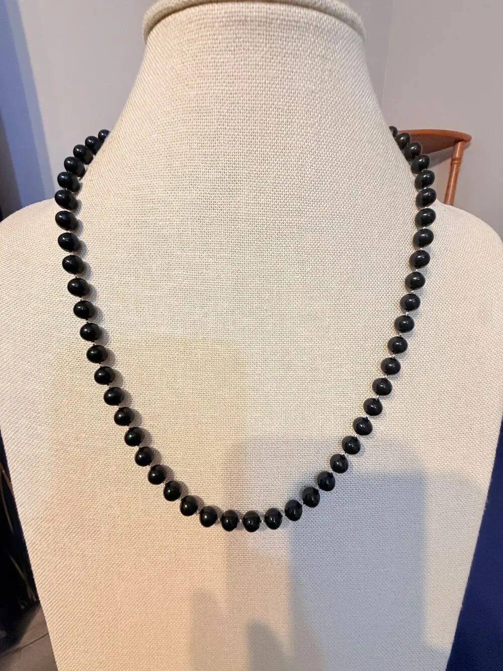 Vintage Black Beaded Necklace 22”